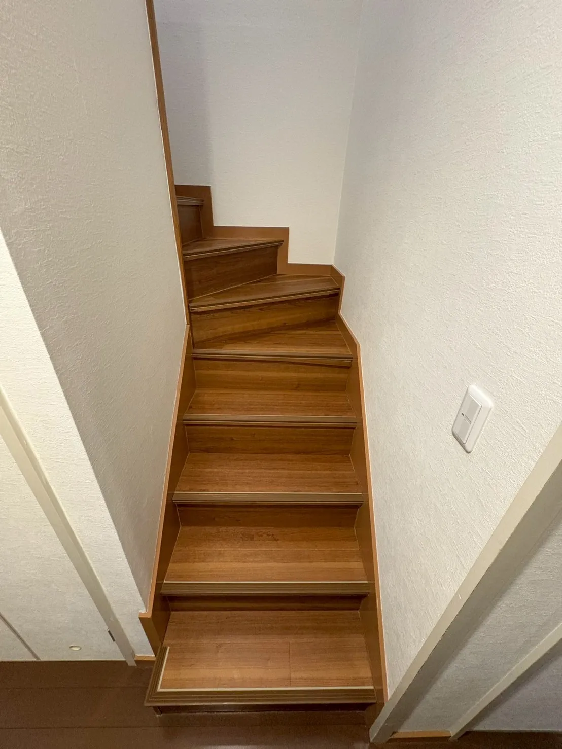 神の谷三丁目テラスハウス 4LDK