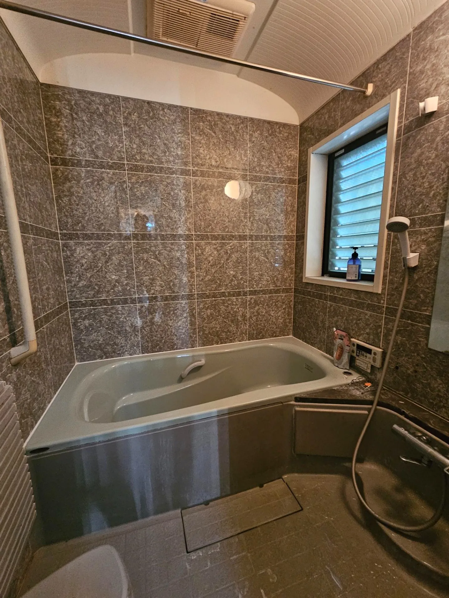 中道通六丁目戸建